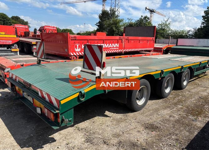 Lavbygd semitrailer Broshuis 31N5