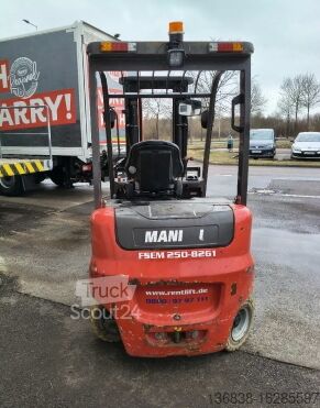 Carrello elevatore fuoristrada Manitou ME 425 C 2,5 t Elektro