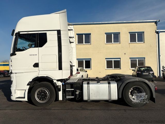 Standard SZM MAN TGX 18510*Intarder*Kühlbox*Navi*Klima*TÜV*2Tanks