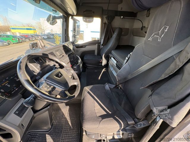 Standard SZM MAN TGX 18510*Intarder*Kühlbox*Navi*Klima*TÜV*2Tanks