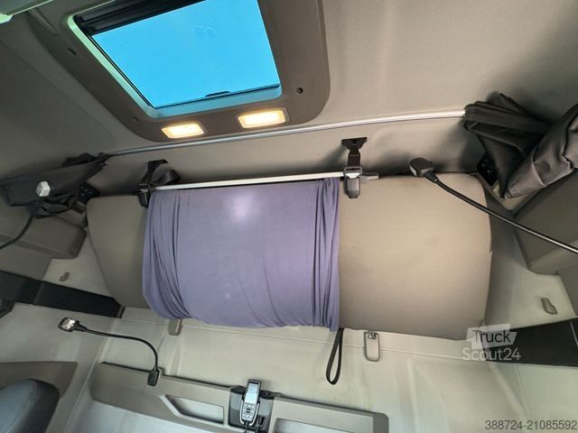 Standard SZM MAN TGX 18510*Intarder*Kühlbox*Navi*Klima*TÜV*2Tanks