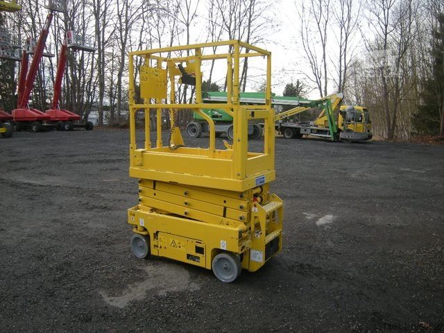 Work platform GENIE GS 1330, Scherenarbeitsbühne Genie 5,9 m