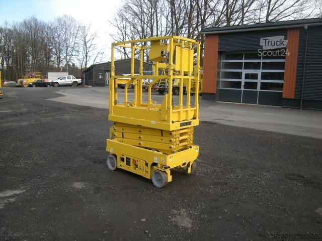 Work platform GENIE GS 1330, Scherenarbeitsbühne Genie 5,9 m