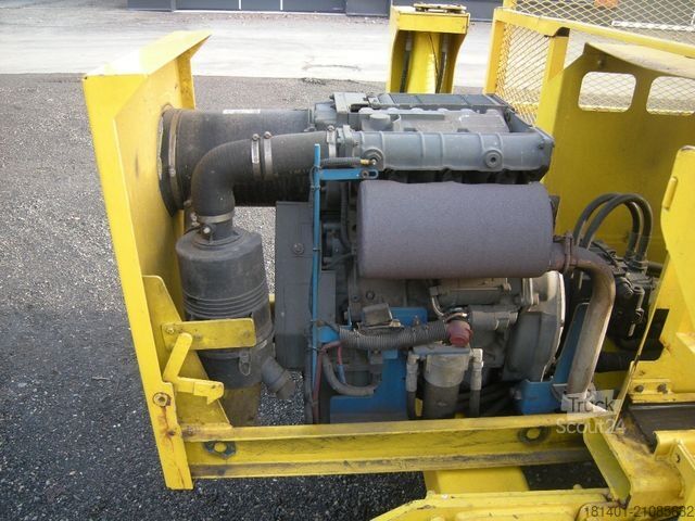 Arbeitsbühne GENIE Genie GS 3384 RT, Scherenbühne 12 m