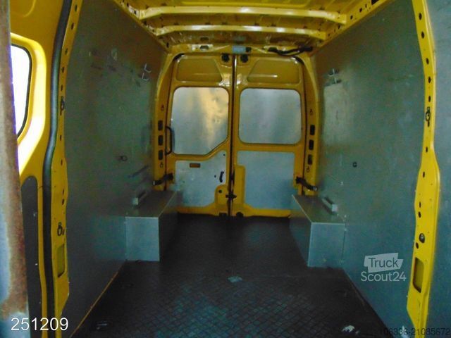 Kastenwagen hoch RENAULT Master 2.3 dCi 135 L3H2 -Kamera-