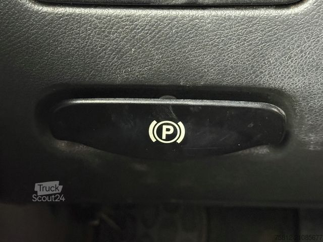 Furgon blaszak MERCEDES-BENZ Vito 113 CDI lang, Regalsystem, Klima, AHK