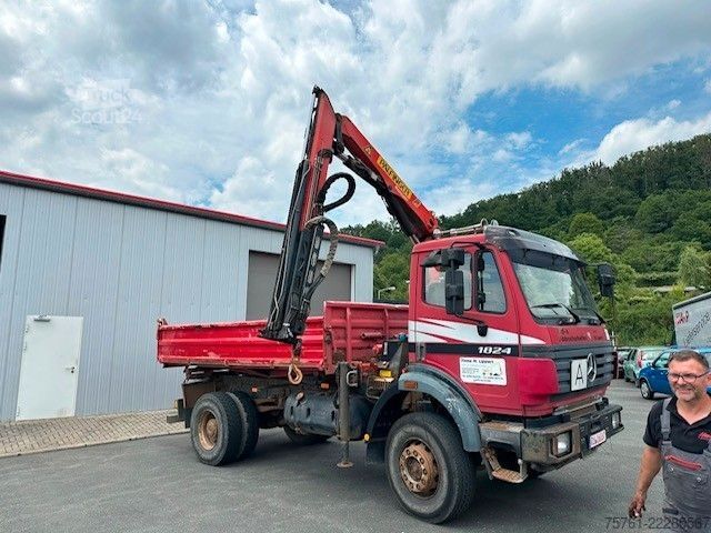 Autocamion basculant tridirecțional MERCEDES-BENZ 1824 AK Palfinger PK 8000