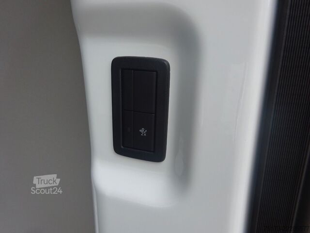 Furgoneta FORD Transit Custom DoKa Kasten 320L2H1 Trend AHK Kam