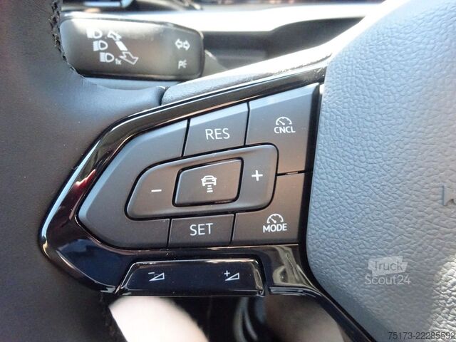 شاحنة بانل FORD Transit Connect Limited L1 Kasten Stndhzg 2xS-Tü