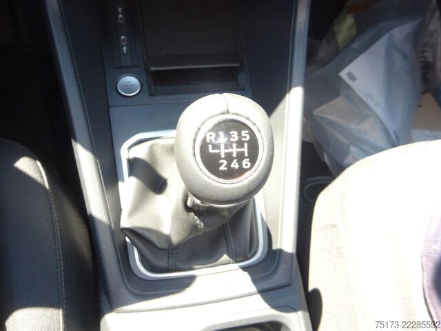 شاحنة بانل FORD Transit Connect Limited L1 Kasten Stndhzg 2xS-Tü