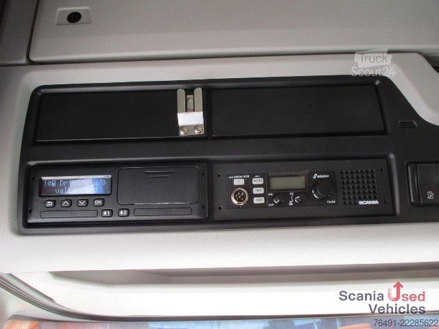 Standard nyergesvontató Scania R 460 A4x2NA / Navi /
