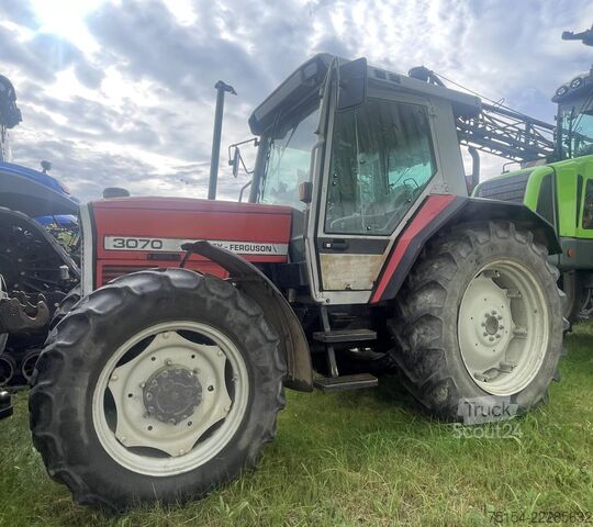 Traktor Massey Ferguson MF 3670