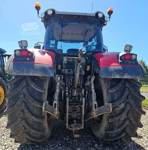 Traktor Massey Ferguson 8690 Dyna VT