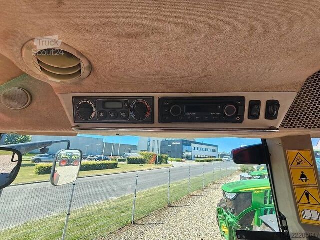Traktor Massey Ferguson 8690 Dyna VT