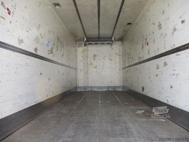 Kühlkoffer-LKW SCANIA R730 6x2*4 V8 | Night Klima| RETARDER | BURG TRA