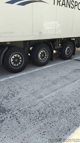 Box-semitrailer Schmitz Cargobull 