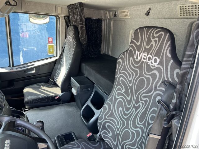 Camion ribaltabile trilaterale Iveco Stralis 460