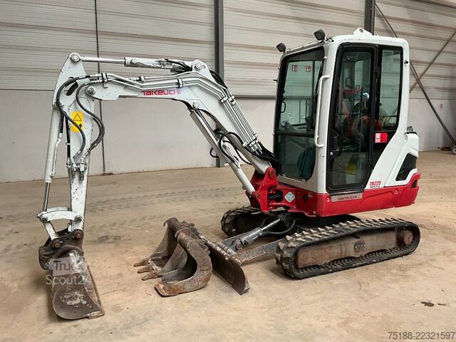 Miniekskavators Takeuchi TB 225