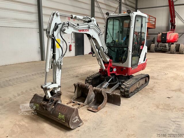 Miniekskavators Takeuchi TB 225