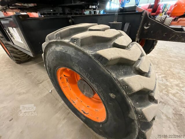 Riteņu ekskavators Bobcat E 57 W