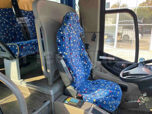 туристически автобус Iveco Magelys