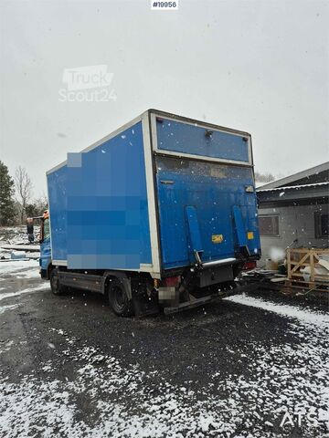 Box body Mercedes-Benz 818