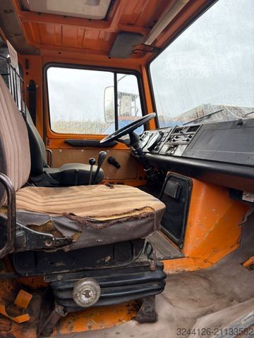 Camión cisterna UNIMOG U 1700 L Tankwagen 435