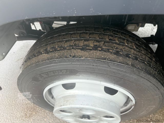 Fourgon tôlé FUSO Canter 7C18 AMT/Koffer-6,60m/LB/Euro6/Automatik/