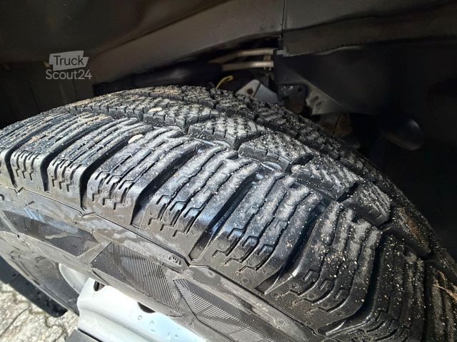 Tentinė furgonė IVECO Daily 72C18 Hi-Matic Pritsche Plane+LBW*Webasto*