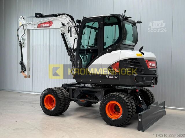 Kolesové rýpadlo Bobcat E 57 W Nieuw