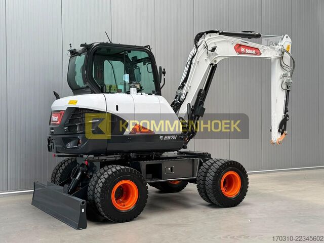 Kolesové rýpadlo Bobcat E 57 W Nieuw
