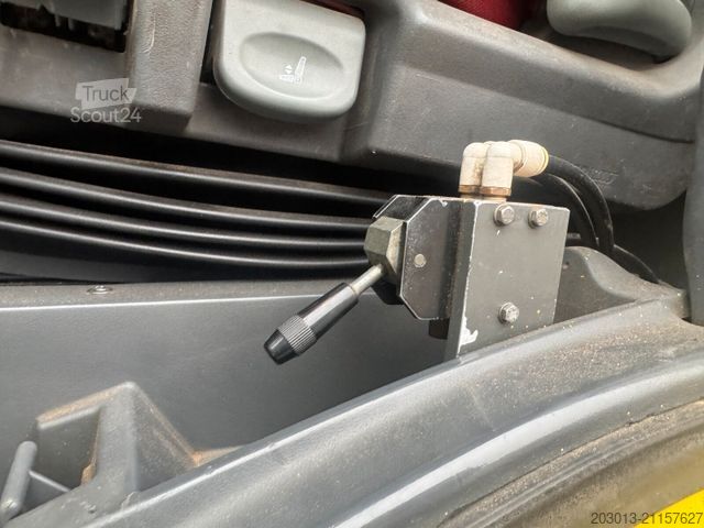 Kiepwagen IVECO Stralis AT260T44 6x4 Kipper Kran Pakfinger 16052