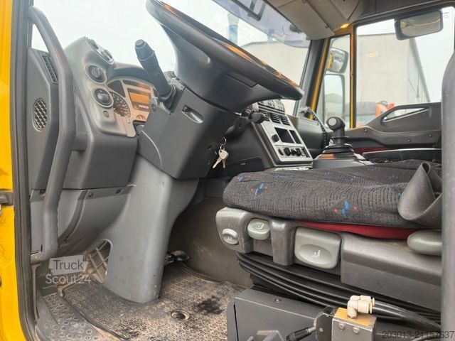 Driezijdige kipper IVECO Stralis AT260T44 6x4 Kipper Kran Pakfinger 16052