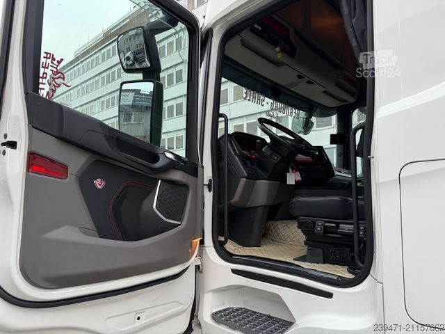 Стандартний тягач SCANIA R520 V8 2x Tank Retarder ACC Leder