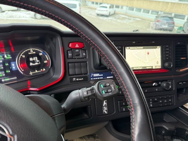 Стандартний тягач SCANIA R520 V8 2x Tank Retarder ACC Leder