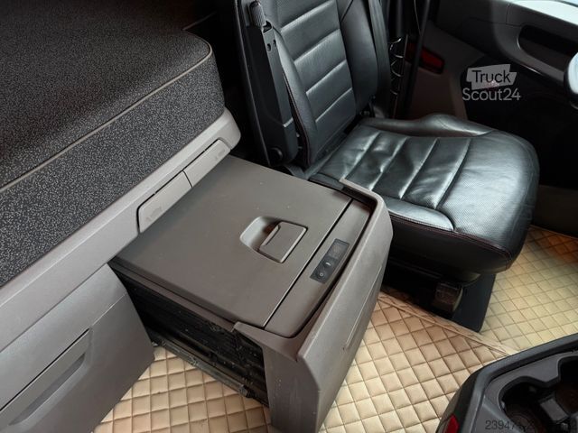 Стандартний тягач SCANIA R520 V8 2x Tank Retarder ACC Leder