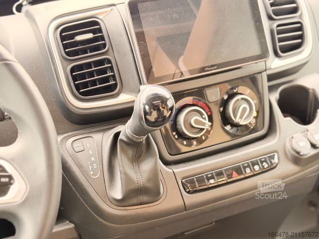 Semi-integrated camper FORSTER FT 699 EB *Einzelbetten-Hubbett-Automatik*