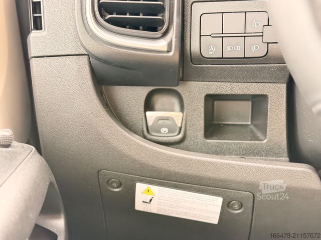 Semi-integrated camper FORSTER FT 699 EB *Einzelbetten-Hubbett-Automatik*