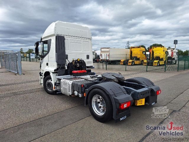 Farligt gods lastbil IVECO AT 440T ADR FL Hydraulik Tank