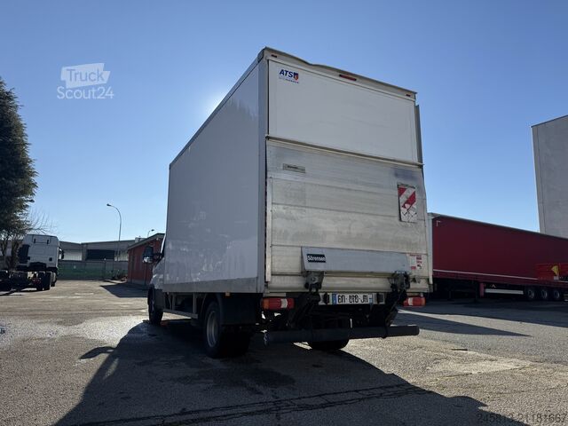 Furgone chiuso Iveco daily 35-160