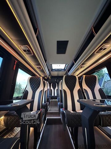 Minibus Mercedes Sprinter Minibus XXL Luxury 16+1+1 on Stock