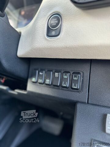 Minibus Mercedes Sprinter Minibus XXL Luxury 16+1+1 on Stock
