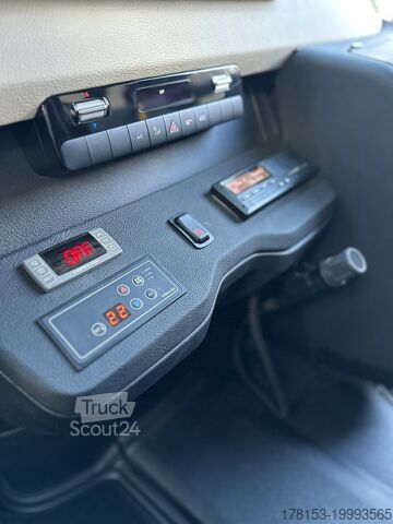 Minibus Mercedes Sprinter Minibus XXL Luxury 16+1+1 on Stock