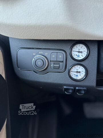 Minibus Mercedes Sprinter Minibus XXL Luxury 16+1+1 on Stock