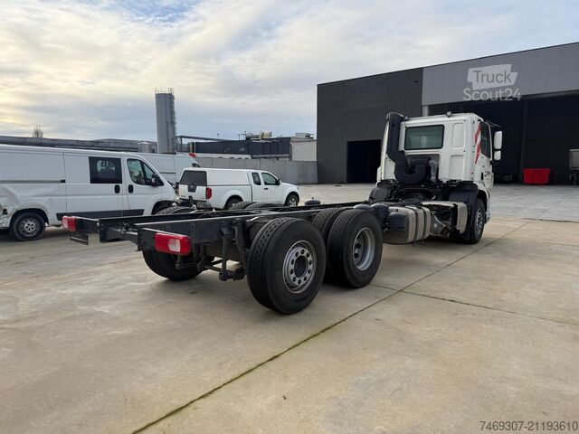 Truck chassis DAF CF 370