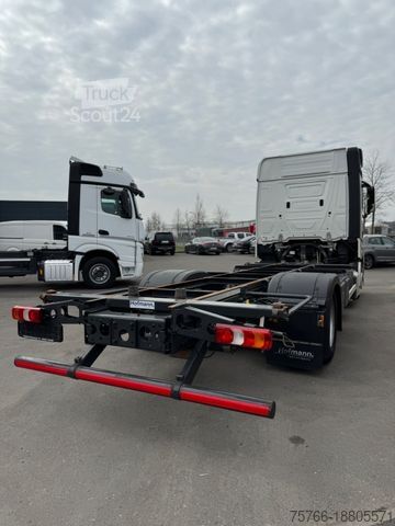 Maināms virsbūves kravas automobilis MERCEDES-BENZ ACTROS 1840 / RETARDER / NAVI