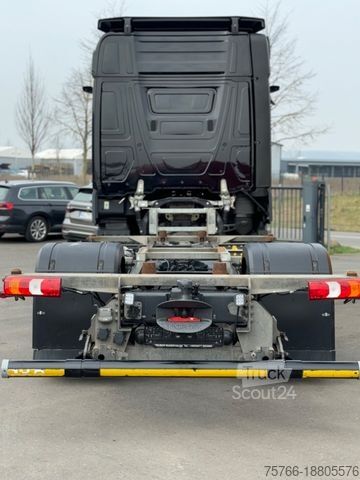 Φορτηγό εναλλασσόμενου αμαξώματος MERCEDES-BENZ ACTROS 1840 L / Staplerh. / bis 6.695 mm BDF