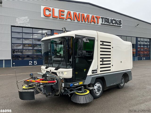 Varredora de rua Ravo 540 CD Euro 6 with 3-rd brush