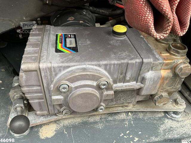 Varredora de rua Ravo 540 CD Euro 6 with 3-rd brush