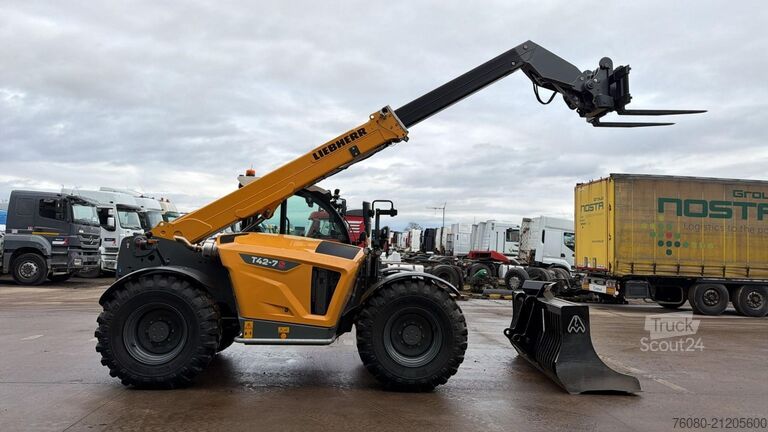 Carregador telescópico Liebherr T42-7S (INCL BUCKET / BE MACHINE / LIKE NEW / 7...